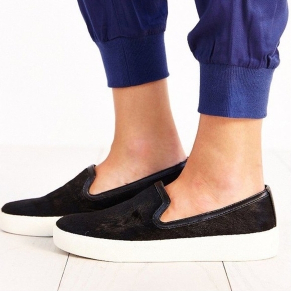 Sam Edelman Calf Hair Black Slip-On Sneakers  Size 8 Cow Fur Leather Upper - Picture 1 of 5